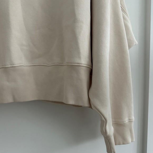 Adidas cropped crew neck - never worn - Picture 5 of 9